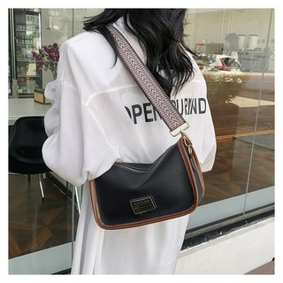 波士頓女包 2025新款 高級感法棍包 單肩斜跨枕頭包 臺灣出貨