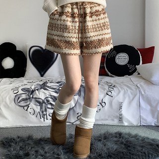 [유니크/2col] 앤초 눈꽃 노르딕 양털 뽀글이 밴딩 반바지 숏팬츠