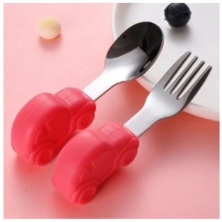 【台灣出貨】 史努比 SNOOPY 304不鏽鋼兒童叉勺組 寶寶學用便攜式叉勺 卡通短柄餐具 小寶寶學吃飯勺子, 汽車紅, 1個