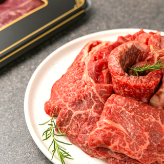 [1++등급] 투뿔 한우 선물세트 800g (1호:혼합 / 2호:구이전용), 1세트