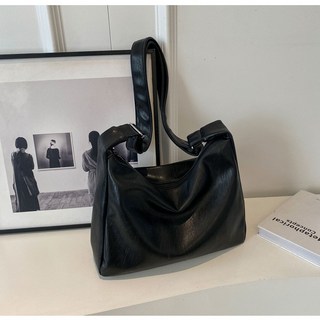 時尚 秋冬 款大容量斜挎包包女士2026新款潮時尚 百搭 休閒 單肩包, 黑色