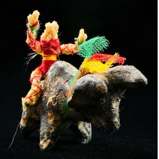 泰國阿贊連親綁魂帕傭騎牛小供奉