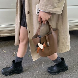 여성숄더백 버킷백 부드러운 직장인 데일리 핸드백 대용량의 방수 여성 가죽 미니 크로스 캐주얼 트렌디 새로운 스타일