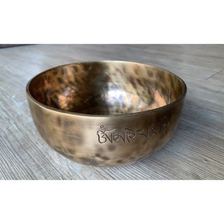 尼泊爾手工頌缽 20.5公分 滿月缽 銅缽 修行缽 瑜珈用品 音療 冥想 擺件, 1個