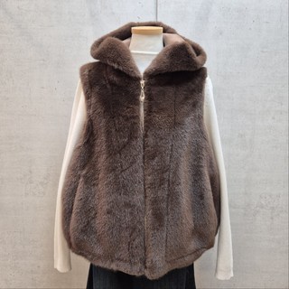 페이크퍼 집업 후드 베스트 609660