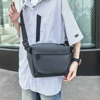 防潑水尼龍側背包男士斜背包：多功能郵差包、學生包、單眼相機包、戶外騎行旅行休閒包, 灰色