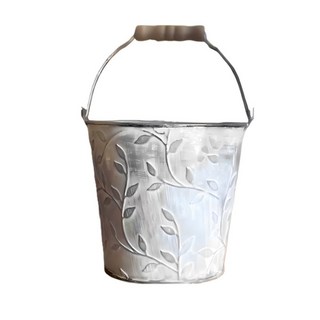 鄉村風鐵皮小提桶 木提把 小水桶 浮雕鐵皮花盆 北歐風花器 拍照道具, 銀色, 1個