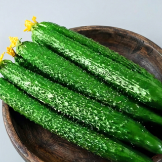 [미더운팜] 가시오이 1kg 가정용 못난이 알뜰구성 흠과는 맛으로 승부! 겉절이 무침 샐러드 산지직송, 1개