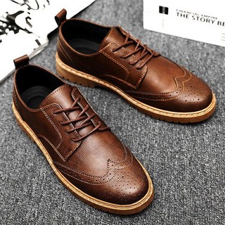 商務皮鞋 英倫風百搭高級感皮鞋，新款休閒男士正裝伴郎黑色婚禮鞋，韓版佈洛剋鵰花男鞋，臺灣熱賣