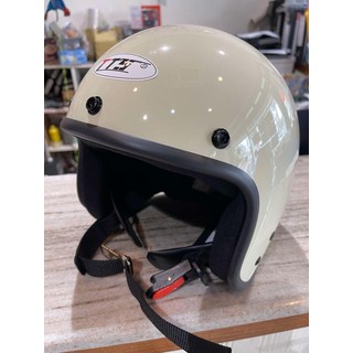 TTS 安全帽，復古輕量化設計，透氣舒適內襯，多色可選, 牛奶白