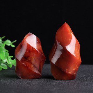 天然紅瑪瑙紅玉髓火焰原石礦石擺件 火炬家居辦公裝飾把玩石批發, 紅瑪瑙,4-7釐米左右, 紅瑪瑙