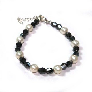 天然淡水珍珠圓珠黑膽石切角珠純銀手鍊，優雅氣質，簡約時尚，手工精製