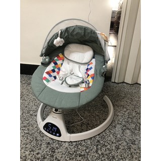 Baby and Me 嬰兒電動搖椅，舒適透氣多功能安撫搖籃，寶寶哄睡神器, 綠色