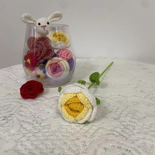 手作編織花束 向日葵 玫瑰花 畢業禮物, 玫瑰花漸變黃（送花套）