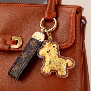 金大囍銀樓 999純金 黃金小馬金片吊飾 0.02克 馬上有錢/馬上有福 咖色皮繩 附贈禮盒與提袋, 1個, 現貨馬上有福+咖色皮繩,附贈禮盒+提袋, 金