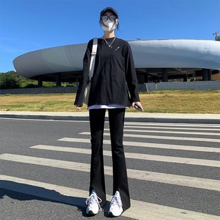 【梨卡】高腰顯瘦喇叭牛仔褲，開叉韓版氣質牛仔褲，女裝女生款，隔日到貨【現貨24H】