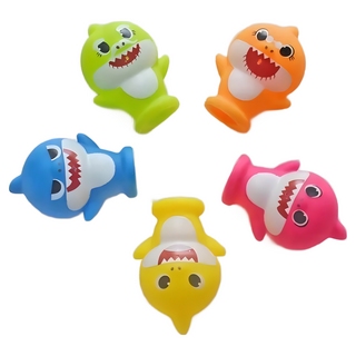 碰碰狐 Baby Shark 手指娃娃 - 寶寶洗澡玩具，色彩鮮豔，柔軟材質, 升級款  噴水款+捏捏叫【二合一】,袋裝, 1套, 動物臉孔