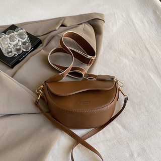 復古簡約馬鞍包包女秋冬新款百搭時尚高顏值寬肩帶單肩斜挎包, 咖色