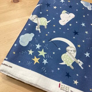 布喜翻 美國進口純棉布 Q版樹懶月亮印花 DIY拼布手作布料, 1尺 【現貨，同款布買多不裁開】