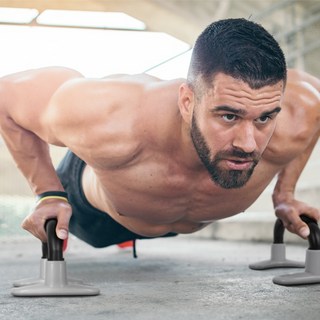 지오 아이워너 푸쉬업바 S 그레이 경사각도 인체공학적 디자인