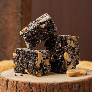 周周生活 芝麻花生酥200g 特選黑芝麻 花生香氣 低糖不黏牙 手工製作健康點心, 3包200g, 1個