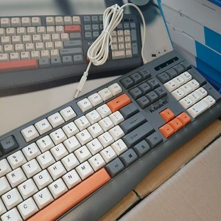 蝰蛇 K3 遊戲有線鍵盤 微光黑拼色 彩色背光, 如圖所示, 詳情內介紹, 製造商軸