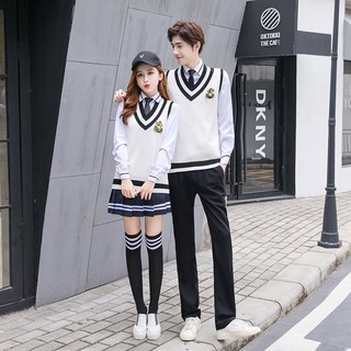 學院風男女同款制服套裝，適合畢業照、團體服、班服