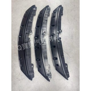 Q寶貝汽車材料 GLA W156保桿壓條，品質佳，專車專用，提升外觀質感, 1個