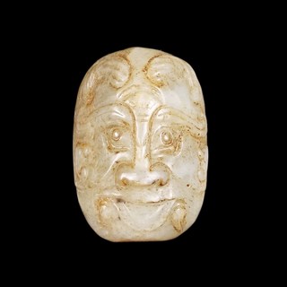 博古珍藏 天然和闐玉雕臉譜腰帶扣 101公克 早期收藏老件 微沁 玉珮 腰飾