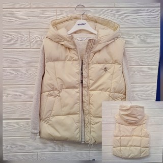 에꼴리에 (광명뉴코아) 22년겨울상품 ** 대박세일 ** 여아용 가볍게 걸쳐요~** 패딩 후드 조끼 **