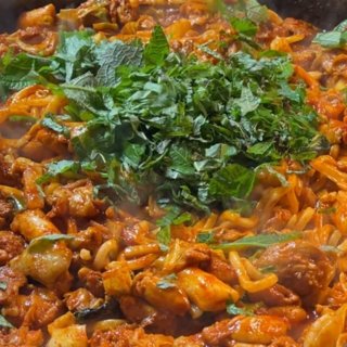 쯔양도 먹고 반한 [명닭]춘천명동명물닭갈비 닭갈비 밀키트 명물닭갈비, 1세트, 600g