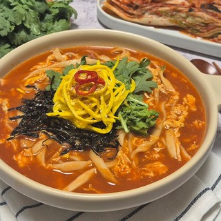 [슈퍼맘푸드] 공주 얼큰이 칼국수 세트 ( 생면 + 소스 ) / 생면 개별포장, 5개, 150g