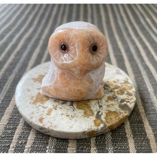 台灣現貨 貓頭鷹石雕 裝飾擺件 收藏送禮，精緻石雕工藝，增添居家文化氣息，守護平安與智慧