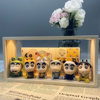 桃園出貨 蠟筆小新汽車擺件高級感車內裝飾中控可愛搞笑書房臥室辦公桌擺件, 1個, 最新款第三代百變小新【隨機一隻】無框