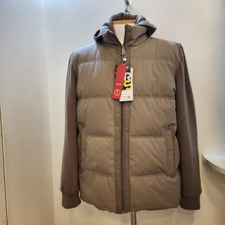 디즈니골프 이중 지퍼 처리로 후드 탈착 가능 한 다운점퍼 필드용강추 SO4MJP032