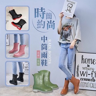 時尚中筒雨鞋-棕35，優質防水材質，防滑耐磨，雨天出行必備