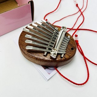 迷你八音水晶拇指琴 - 便攜式卡林巴琴，初學者適用，音色清脆悅耳，隨時享受音樂樂趣, 1個, 長7cm寬5.5cm厚2.5cm