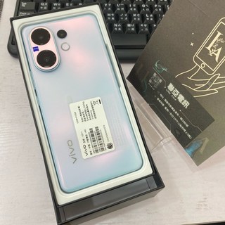 Vivo V60 12/512G 拆封保固未開通, 1個