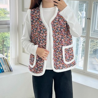 엘라운지 할머니 촌캉스 누빔 김장 꽃무늬 털조끼