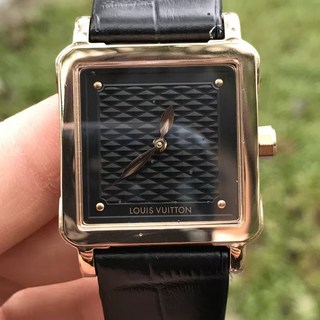 고급 남녀 명품 시계 다양한 스타일 격식 있는 자리 패션 필수템