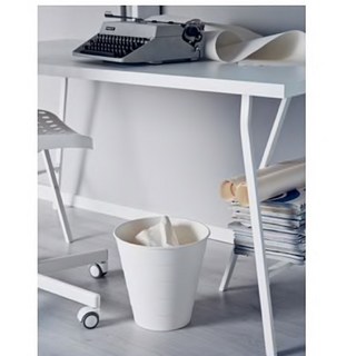 IKEA代購 FNISS 垃圾桶 白色 10 公升