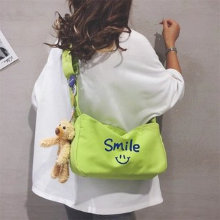 斜挎包 單肩包 運動休閒 百搭 運動包 大容量 簡約 可愛 通勤包 輕便 便攜, 綠色笑臉,包包+徽章+掛件