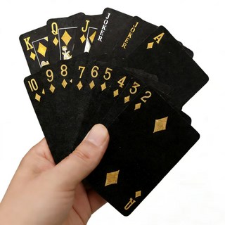 호화 금박 포커 카드 - 방수 두꺼운 PVC 할로윈 크리스마스 추수감사절 뮌헨 베어베어 축제에 적합, 빨간색 체크, 1개