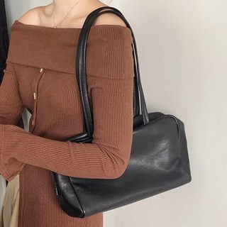 D.I.O 겨울명품신상 양가죽 바게트백 숄더백