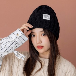 워너픽 꽈배기 니트 비니