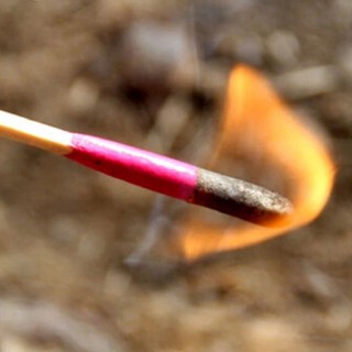 안전닷컴 방수성냥 캠핑 방풍 재난 비상 성냥 생존 배낭 가방, 1세트, 주황