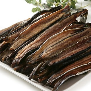 장수왕 구룡포 꽁치 과메기 20마리(40쪽) 850g~950g내외 / 자연건조 반손질 철 햇과메기 안주 간식, 850~950g, 1개