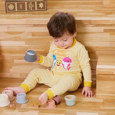 베이비앤아이 핑크퐁 아동용 아기상어 긴팔 상하 세트