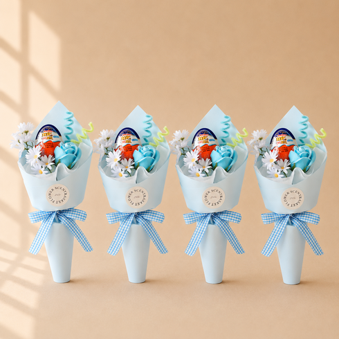 센트바스켓 스윗블룸 킨더조이 꽃다발 4p, 스카이(꽃다발), 랜덤발송(킨더조이)