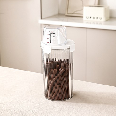 파스텔펫 다용도 계량 밀폐 사료 보관 용기, 투명, 1개, 1.35L